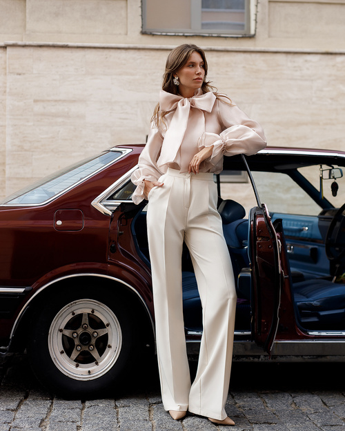 Elegante gerade Stoffhose beige 