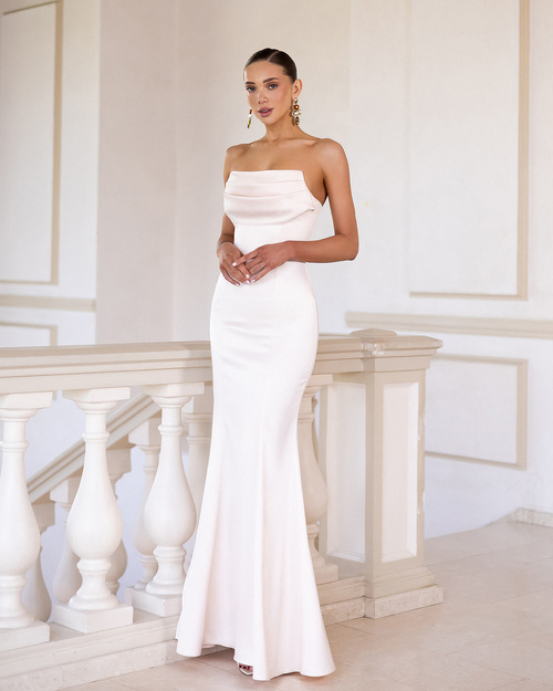 Raja Midikleid aus Satin mit offenem Rücken und Schleife - pistazienfarben 