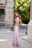 Elegancka pudrowa sukienka maxi z krótkim rękawem