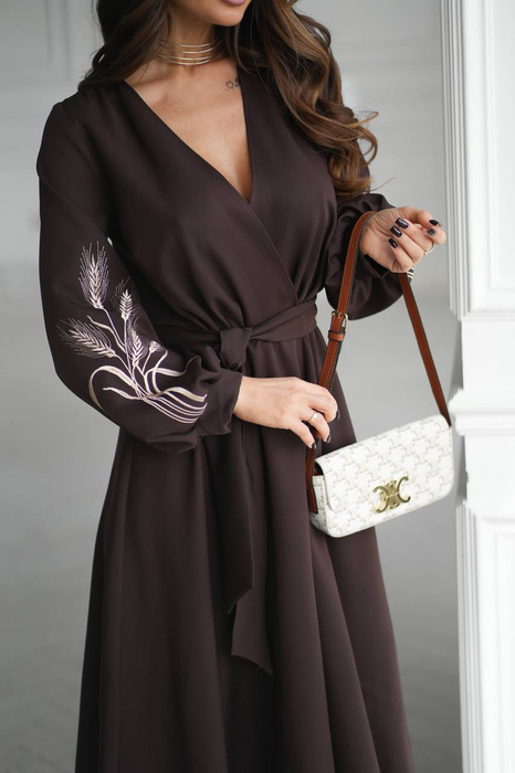 Midikleid mit Umschlag und Stickerei schwarz