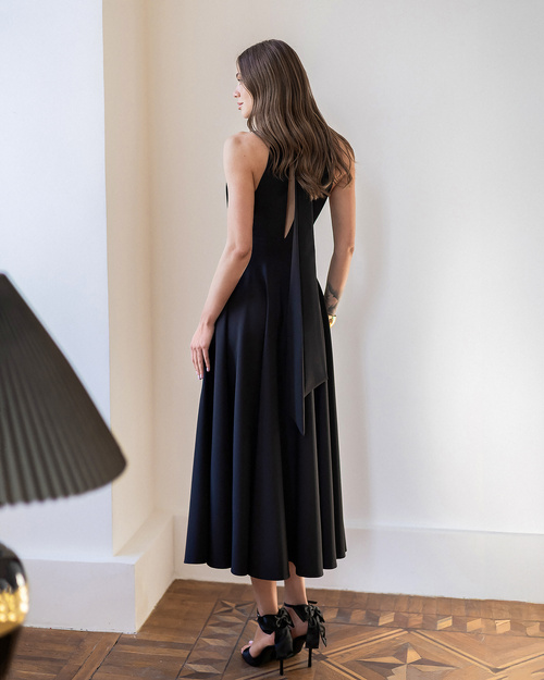 Elegantes, ärmelloses, ausgestelltes Midikleid mit Schnürung im Rücken - schwarz