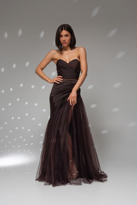 Brązowa sukienka wieczorowa premium Noir Elegance