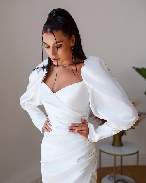 Weißes Kleid mit langen bauschigen Ärmeln für Hochzeit, Kommunion + Größen XL, XXL