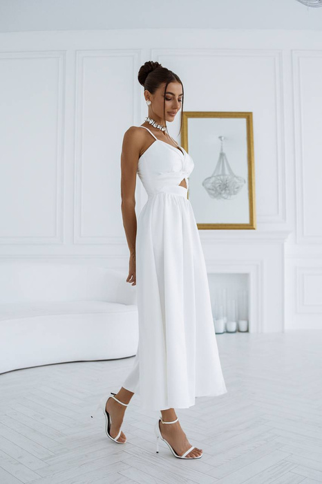 Trägerloses Kleid mit Schlitz in Weiß