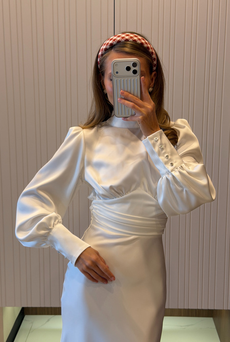 Elegancka sukienka midi z odkrytymi plecami Raja biała 