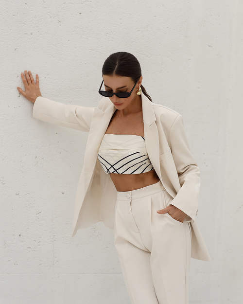 Cremefarbenes Anzug-Set für Frauen