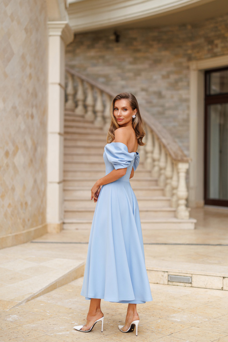 Stretchkleid mit offenen Schultern - blau