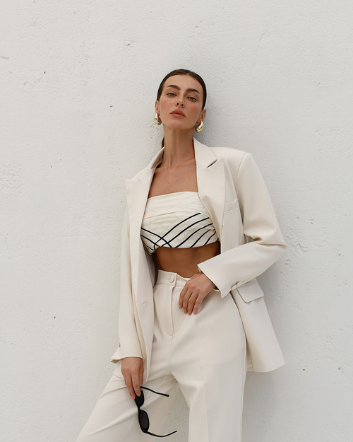 Cremefarbenes Anzug-Set für Frauen