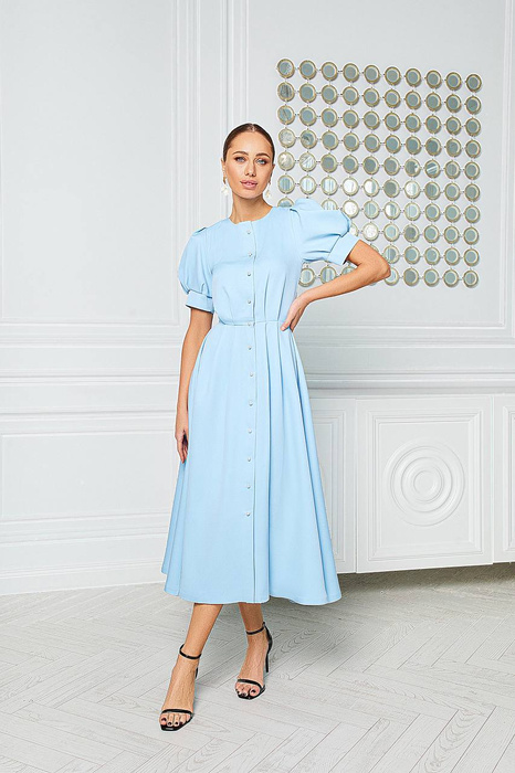 Blaues ausgestelltes Midikleid mit Knöpfen