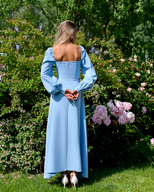 Hübsches langes ausgestelltes Kleid mit langen Ärmeln - blau 