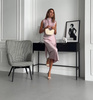 Raja Midikleid aus Satin mit offenem Rücken und Schleife - pistazienfarben 