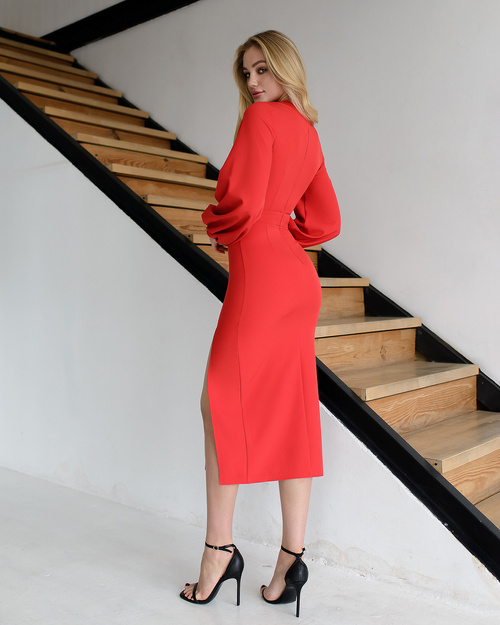 Rotes Midikleid mit Buffetärmeln und quadratischem Ausschnitt