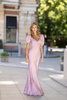 Elegancka pudrowa sukienka maxi z krótkim rękawem