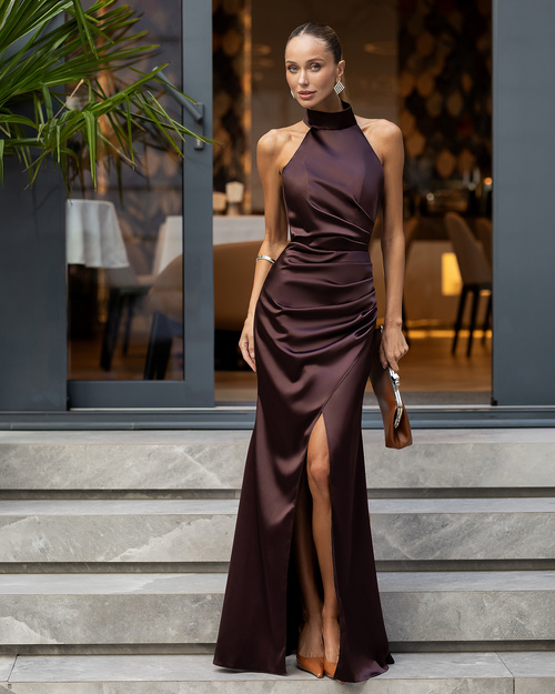 Brązowa sukienka maxi z marszczeniem – elegancka sukienka na wesele, studniówkę i wyjątkowe okazje
