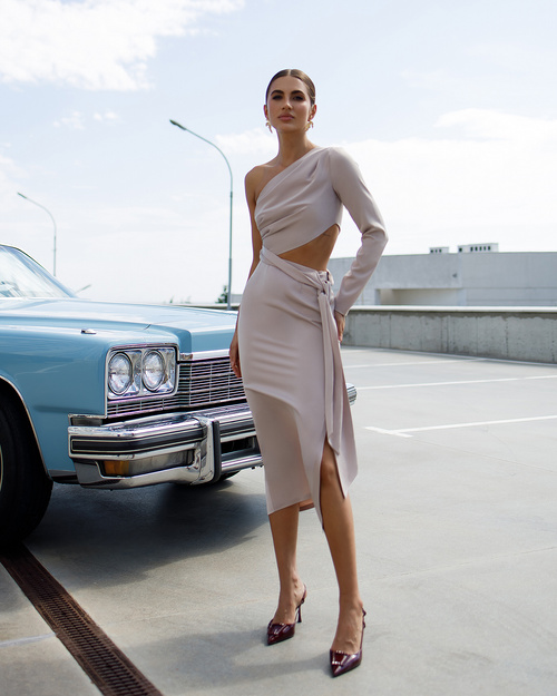 Beige asymmetrisches Kleid mit Schleifen + große Größen!!!