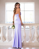 Raja Midikleid aus Satin mit offenem Rücken und Schleife - pistazienfarben
