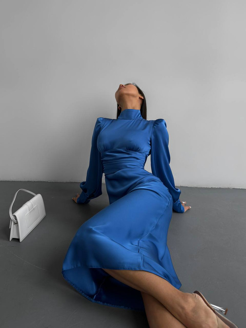 Raja Midikleid aus Satin mit offenem Rücken und Schleife - blau