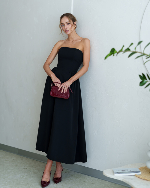Sukienka bez ramiączek – elegancka sukienka na wesele i wyjątkowe okazje czarna